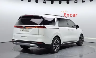 Kia Canival 2021, 79367 км, за 17876.87 USD