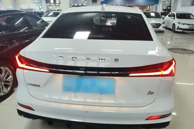 Roewe i5 2024, 12000 км, за 8711 USD - фото 27