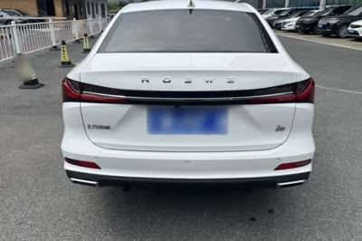 Roewe i5 2024, 12000 км, за 8711 USD - фото 35