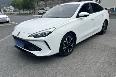 Roewe i5 2024, 12000 км, за 8711 USD - фото 37