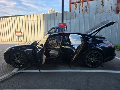 Porsche Panamera 2020, 72000 км, за 50705.31 USD