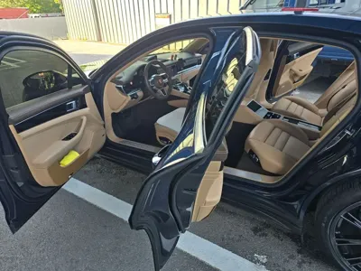 Porsche Panamera 2020, 72000 км, за 50705.31 USD