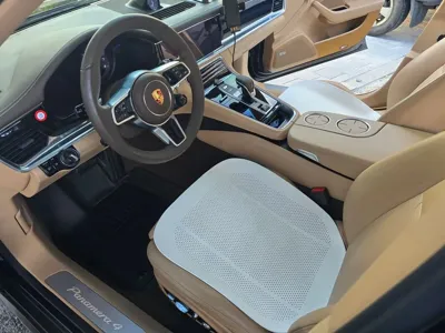 Porsche Panamera 2020, 72000 км, за 50705.31 USD
