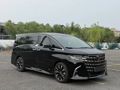 Toyota Alphard 2023, 100000 км, за 110212.22 USD