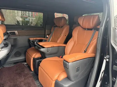 Toyota Alphard 2023, 100000 км, за 110212.22 USD - фото 13