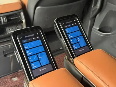 Toyota Alphard 2023, 100000 км, за 110212.22 USD - фото 14