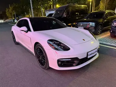 Porsche Panamera · 2021 год