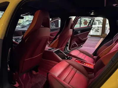 Porsche Panamera 2021, 27000 км, за 98602.23 USD