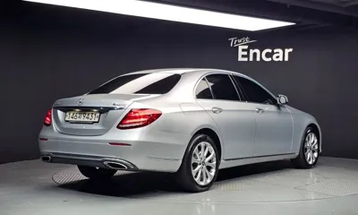 Mercedes-Benz E-Class 2019, 171458 км, за 12486.79 USD