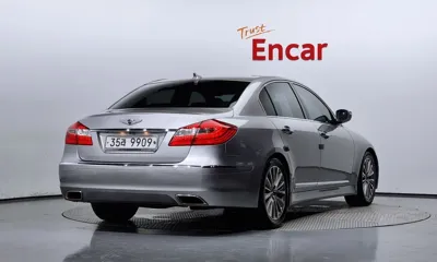 Hyundai Genesis 2013, 124618 км, за 5285.76 USD