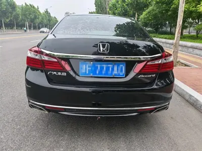 Honda Accord 2017, 100000 км, за 8558.43 USD