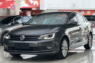 Volkswagen Sagitar · 2015 год
