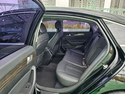 Hyundai Sonata 2015, 120905 км, за 6045.63 USD - фото 11