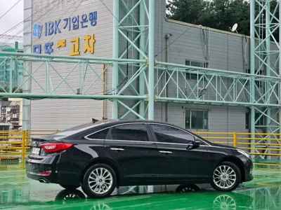 Hyundai Sonata 2015, 120905 км, за 6045.63 USD - фото 17