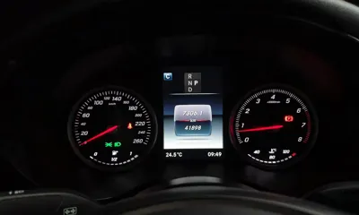 Mercedes-Benz GLC-Class 2019, 41898 км, за 22475.58 USD - фото 8