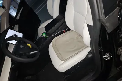 Tesla Model Y 2022, 78500 км, за 26388 USD - фото 18