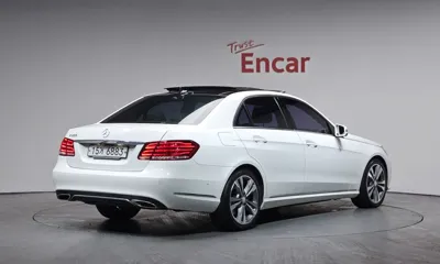 Mercedes-Benz E-Class 2015, 54536 км, за 9844.73 USD