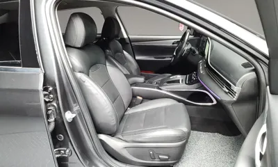 Hyundai Grandeur 2020, 29236 км, за 13178.8 USD - фото 11