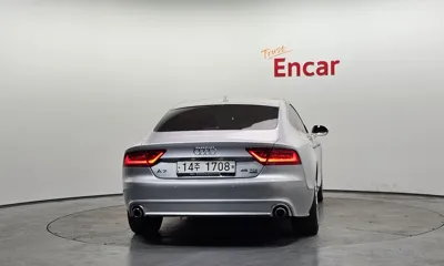 Audi A7 2015, 92631 км, за 5288.21 USD