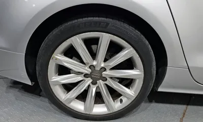 Audi A7 2015, 92631 км, за 5288.21 USD