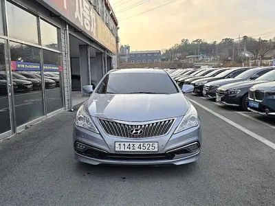 Hyundai Grandeur 2017, 125785 км, за 5534.93 USD