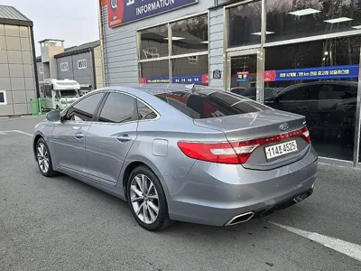 Hyundai Grandeur 2017, 125785 км, за 5534.93 USD - фото 6