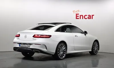 Mercedes-Benz E-Class 2022, 50083 км, за 30944.64 USD