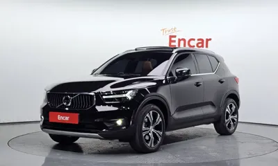 Volvo XC40 · 2022 год