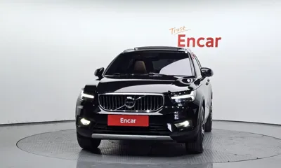 Volvo XC40 2022, 34621 км, за 19491.24 USD