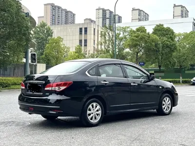 Nissan Sylphy 2013, 110000 км, за 1885.98 USD
