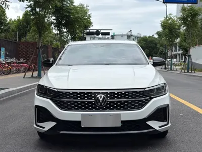 Volkswagen Lavida 2022, 84000 км, за 9196.41 USD