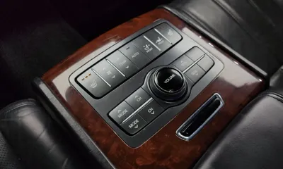 Hyundai Equus 2010, 227236 км, за 1904.89 USD - фото 19