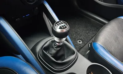 Hyundai Veloster 2013, 152965 км, за 2593.77 USD - фото 9