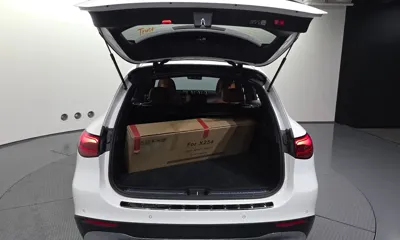 Mercedes-Benz GLC-Class 2024, 55440 км, за 39714.77 USD - фото 20