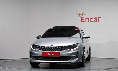 Kia K5 2016, 188942 км, за 3741.63 USD