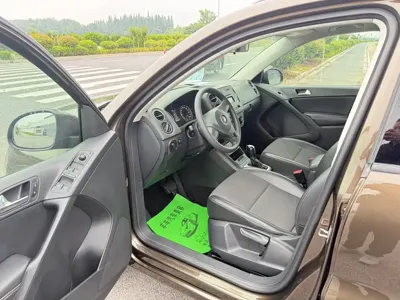 Volkswagen Tiguan 2019, 120000 км, за 6895.63 USD - фото 9