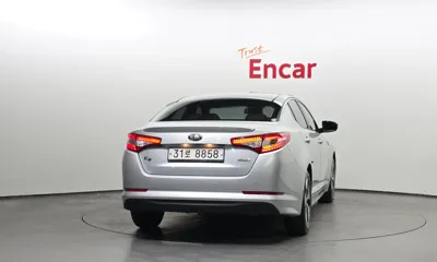 Kia K5 2014, 116645 км, за 3373.85 USD
