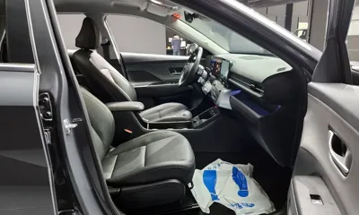 Hyundai Kona 2023, 25255 км, за 14853.43 USD - фото 10