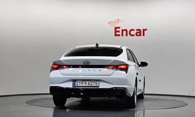 Hyundai Avante 2021, 116369 км, за 9254.37 USD
