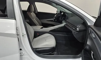Hyundai Avante 2021, 116369 км, за 9254.37 USD - фото 26