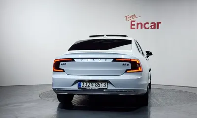 Volvo S90 2021, 76967 км, за 19103.66 USD