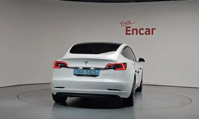 Tesla Model 3 2020, 61264 км, за 18051.73 USD