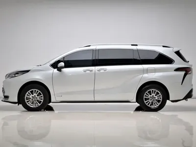 Toyota Sienna 2022, 96400 км, за 28221.94 USD