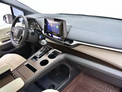 Toyota Sienna 2022, 96400 км, за 28221.94 USD - фото 10