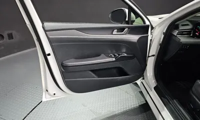 Kia K5 2022, 50307 км, за 14375.74 USD - фото 24