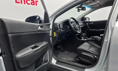 Kia Sportage 2018, 143471 км, за 5798.05 USD - фото 10