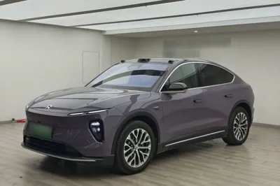 Nio EC6 · 2024 год