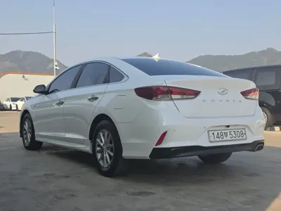 Hyundai Sonata 2018, 182500 км, за 5061.89 USD