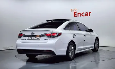 Hyundai Sonata 2015, 80009 км, за 7548.9 USD