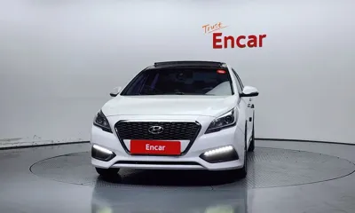 Hyundai Sonata 2015, 80009 км, за 7548.9 USD